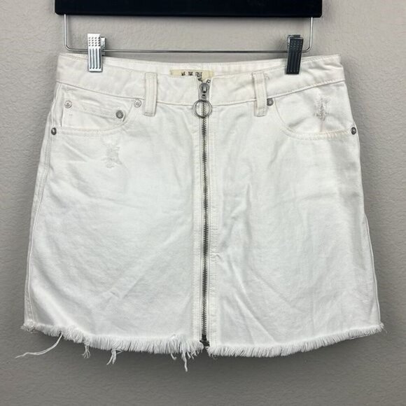 We The Free Zip It Up Mini Skirt White Distressed Raw Hem Jean Denim Full-Zip - Picture 3 of 10